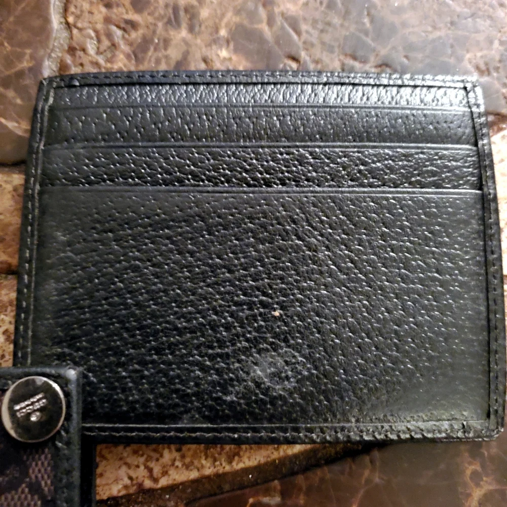 Gucci black canvas monogram Men's Wallet With 2 swivel inserts